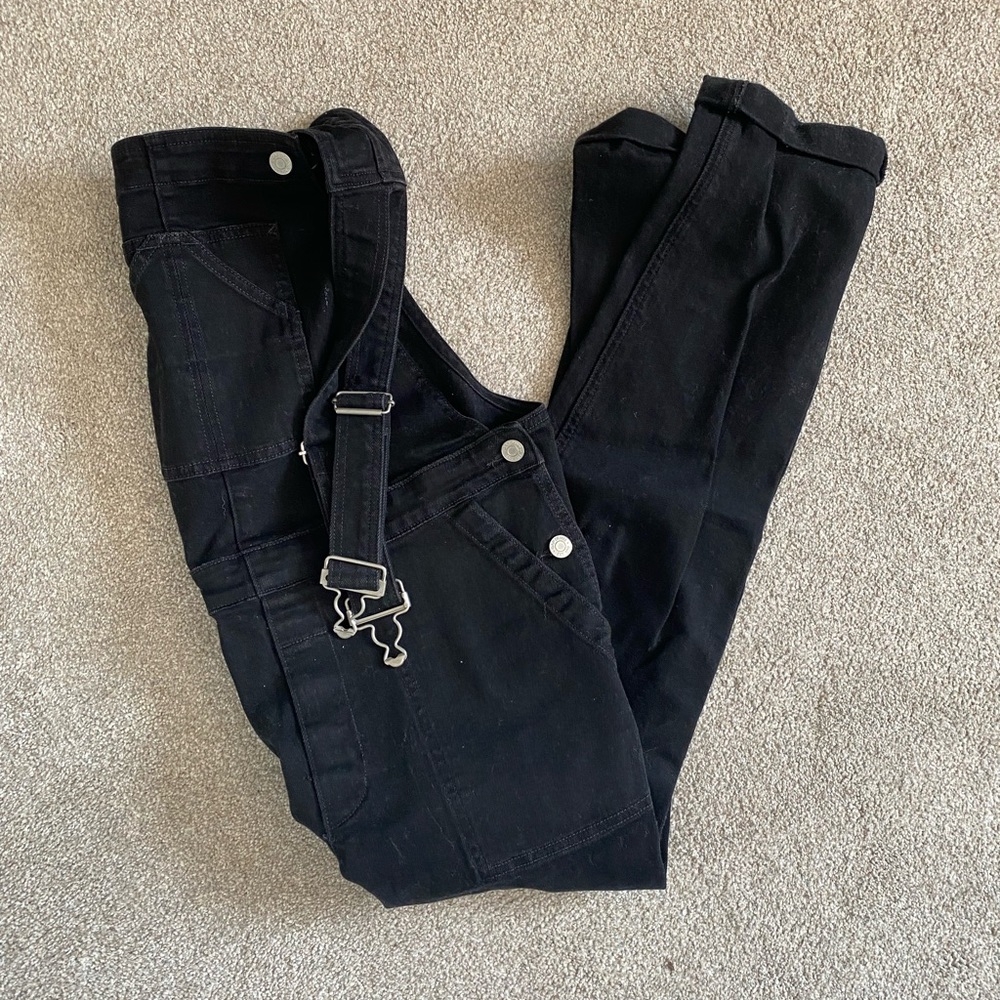 GAP womens black overalls